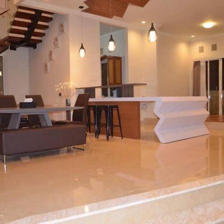 Villa Agro Kusuma Pinus R7 باتو المظهر الخارجي الصورة